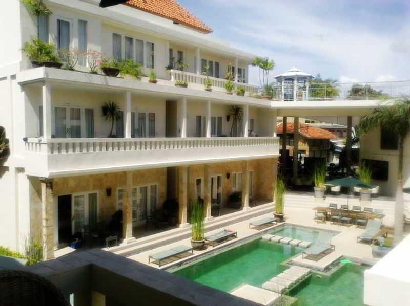 Bali Court Hotel & Apartment Legian Exterior foto