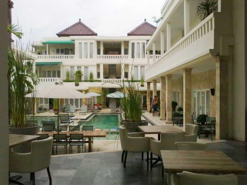 Bali Court Hotel & Apartment Legian Exterior foto